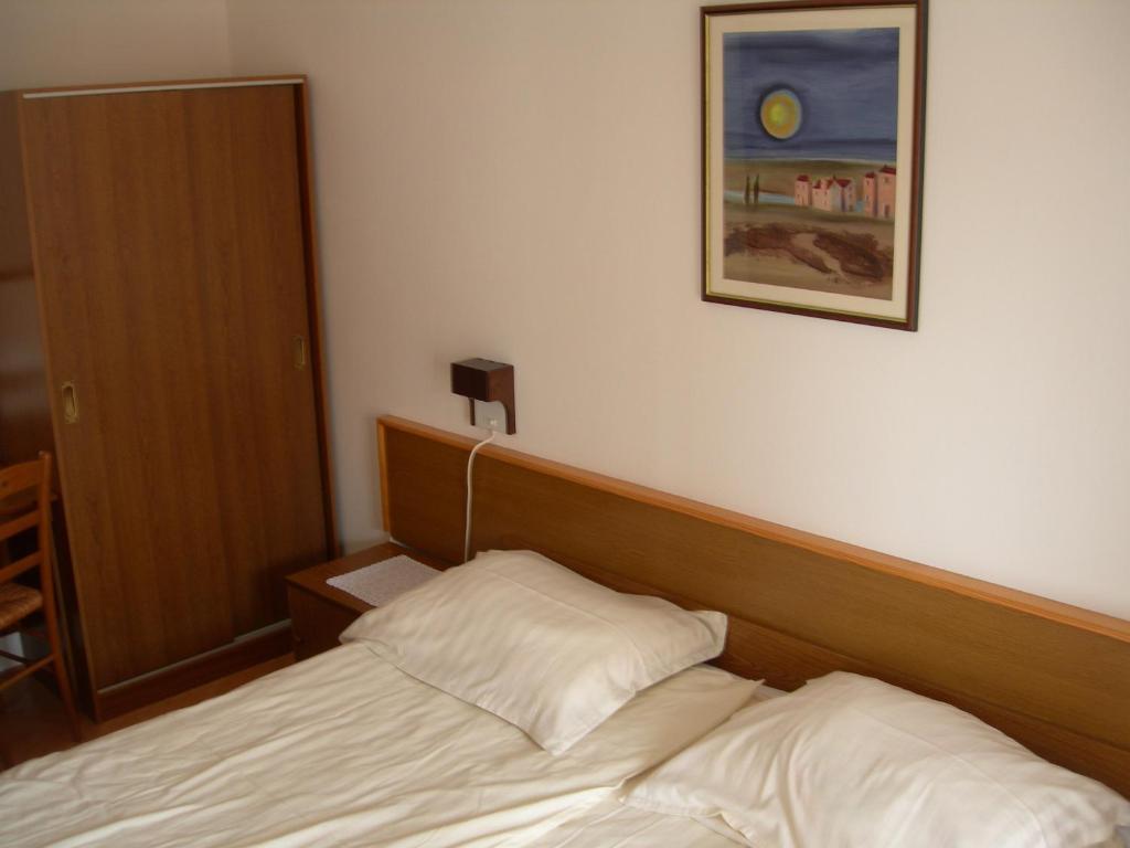 Nadija Apartment *